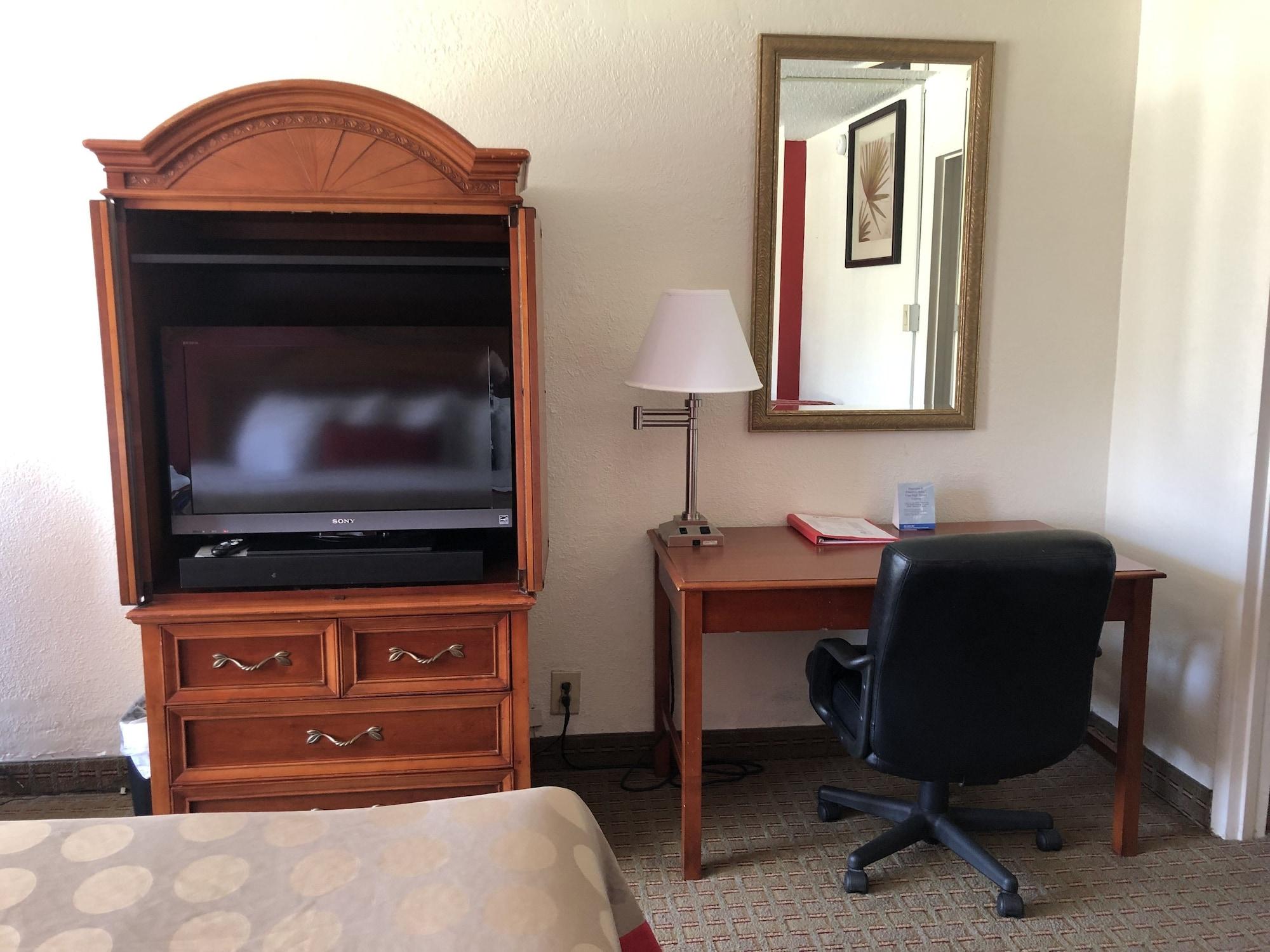 Hotel Ramada By Wyndham La Nouvelle-Ibérie Extérieur photo