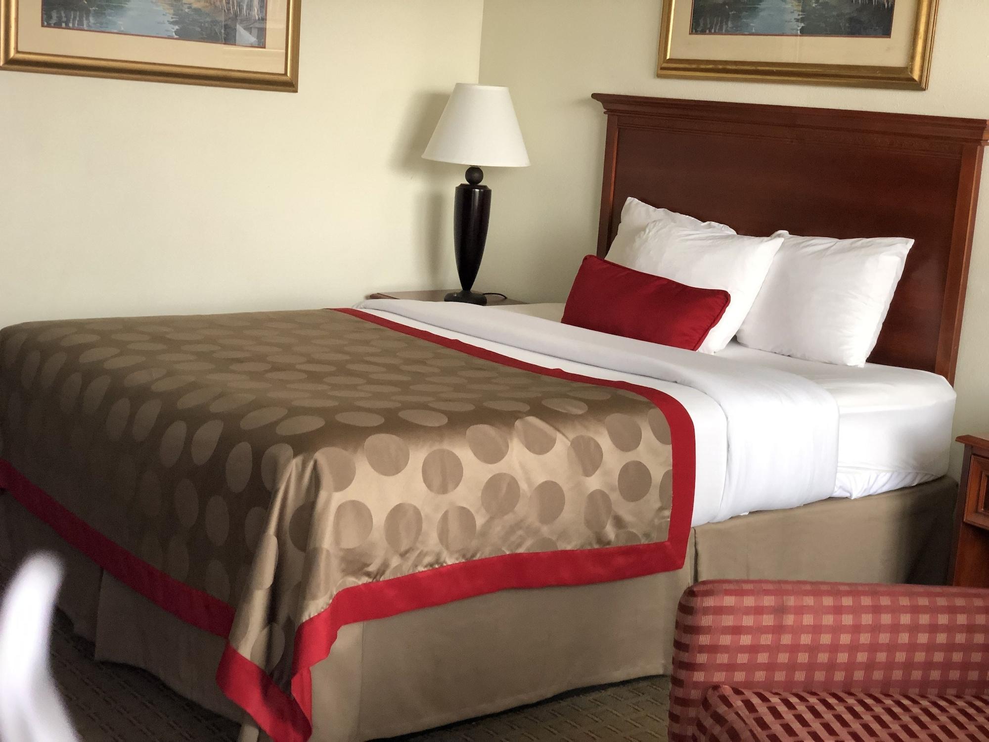 Hotel Ramada By Wyndham La Nouvelle-Ibérie Extérieur photo