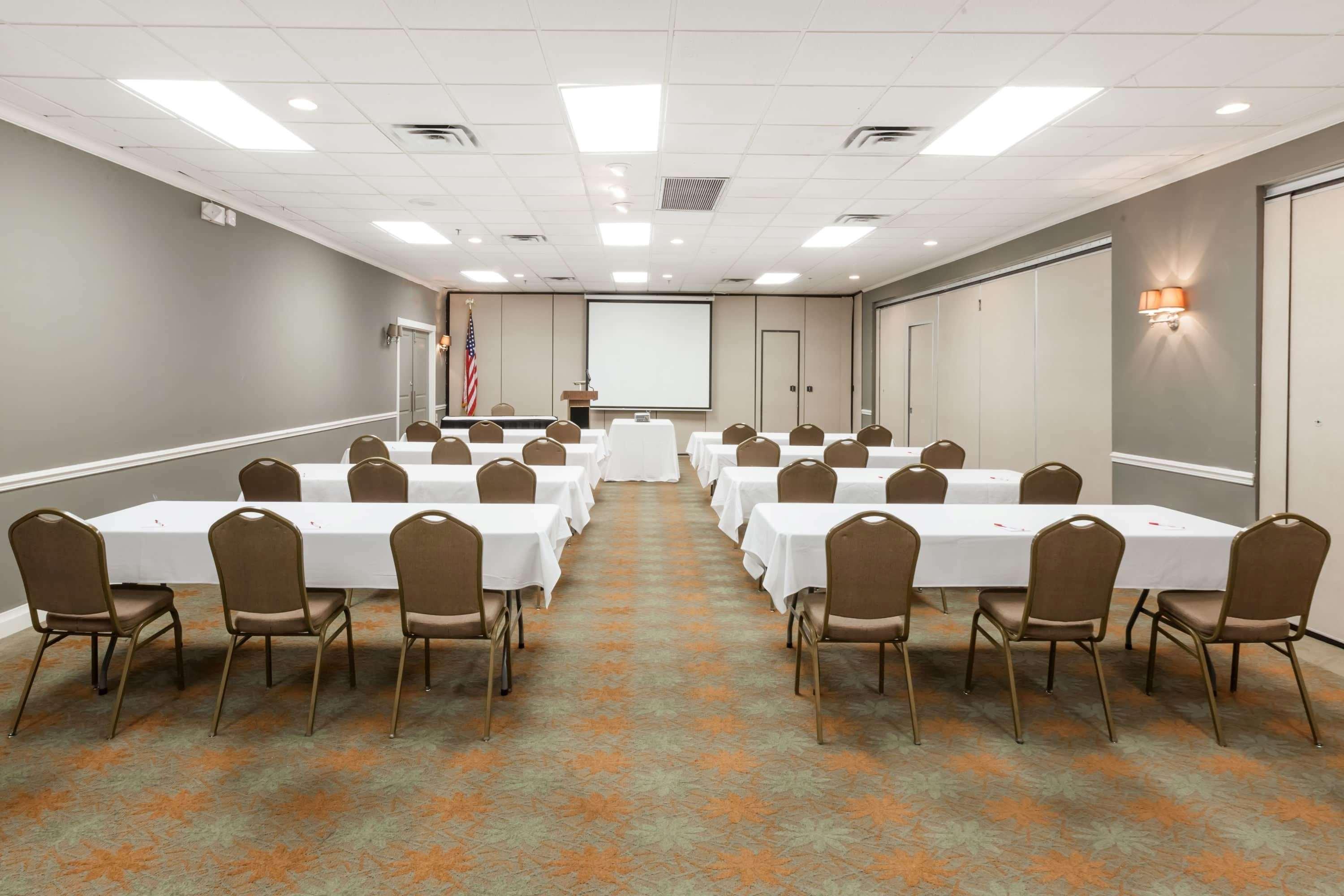 Hotel Ramada By Wyndham La Nouvelle-Ibérie Extérieur photo