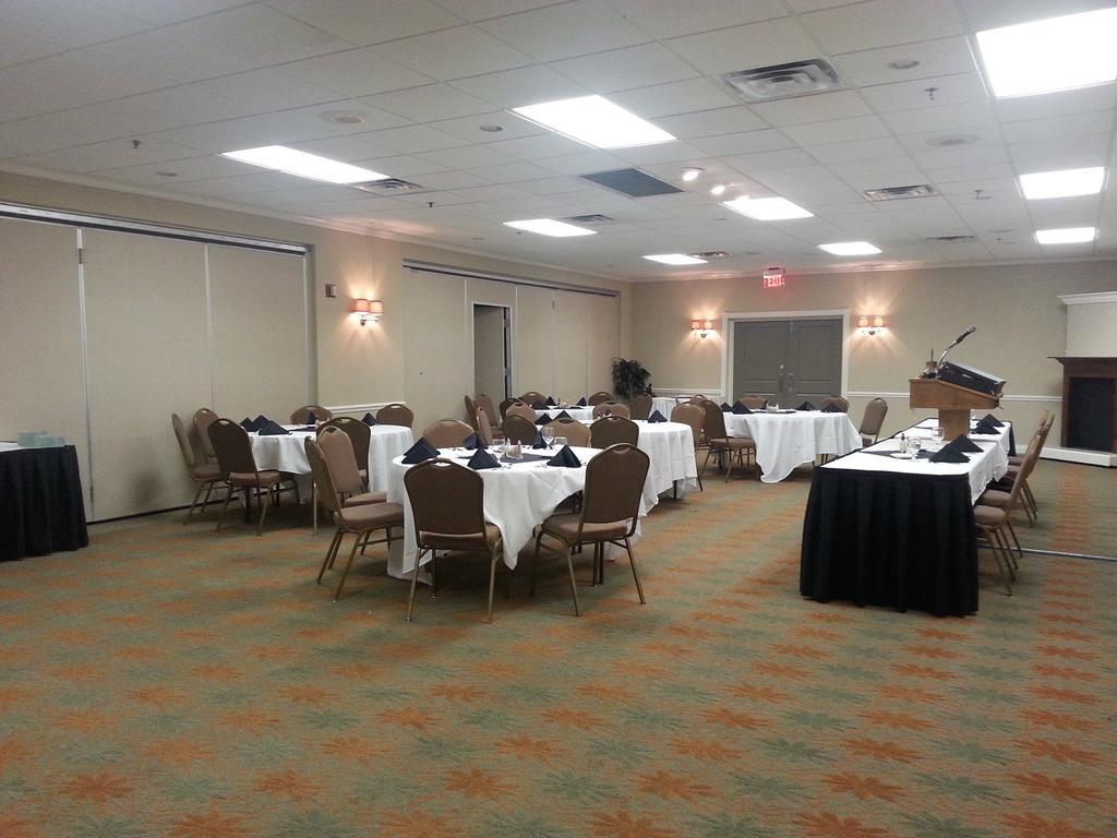 Hotel Ramada By Wyndham La Nouvelle-Ibérie Extérieur photo